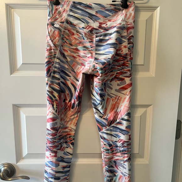 High-Waisted PowerSoft 7/8 Leggings for Girls Pastel Print Size Large 10-12 - Picture 2 of 11